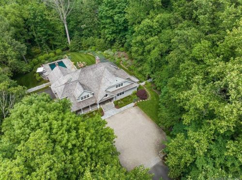 38 Fitch Ln, New-Canaan, CT 06840 exterior