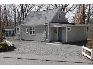 90 Upper Fish Rock Rd, Southbury, CT 06488 exterior