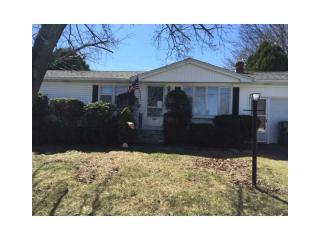 82 Hazelton St, Cranston, RI 02920 exterior