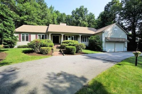237 Spring St, Shrewsbury, MA 01545 exterior