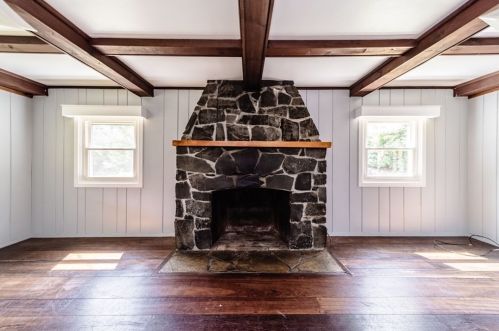 10 South St, Easthampton, MA 01027 exterior