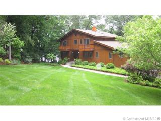 34 Deerfield Rd, Brookfield Center, CT 06804 exterior
