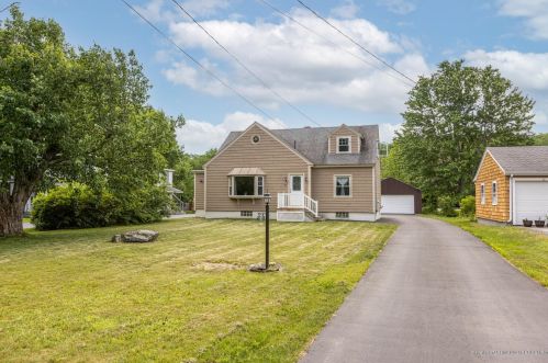 24 Decary Rd, Biddeford, ME 04005 exterior