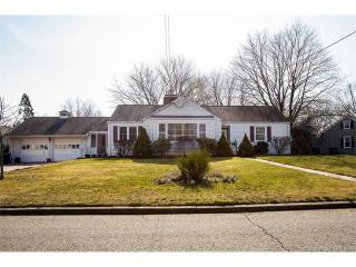 69 Snug Harbor Rd, Milford, CT 06460 exterior