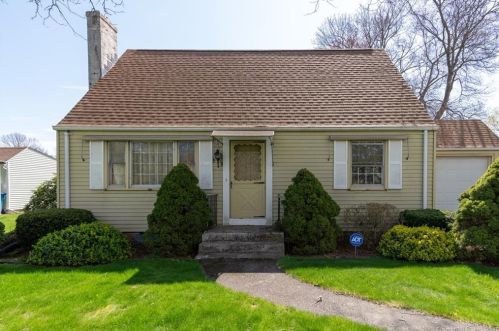 67 Homecrest Dr, Kensington, CT 06037 exterior