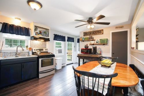 59 Portulaca Dr, Springfield, MA 01129 exterior