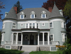 503 Walnut St, Newton, MA 02460 exterior