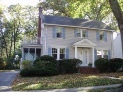 40 Rowena Rd, Newton, MA 02459 exterior