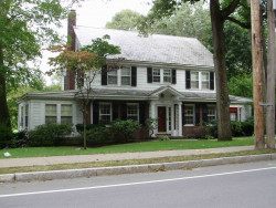 1563 Beacon St, Newton, MA 02468 exterior