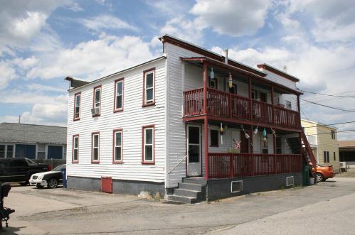 11 Perkins Ave, Hampton, NH 03842 exterior
