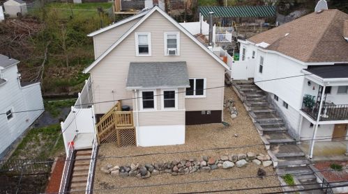 68 Warren St, Pt Of Pines, MA 02151 exterior