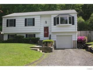 30 Saxon Rd, Bethel, CT 06801 exterior