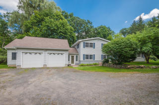 18 Kellogg St, Brookfield Center, CT 06804 exterior