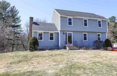 7 Apple Blossom Dr, Londonderry, NH 03053 exterior