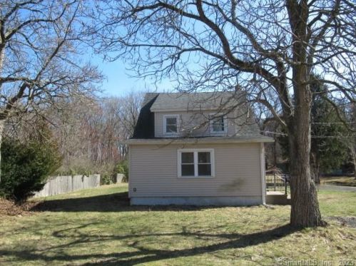 105 Middletown Ave, East-Hampton, CT 06424 exterior