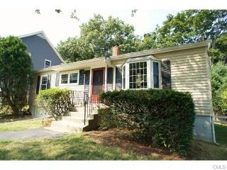 11 Norvel Rd, Norwalk, CT 06850 exterior