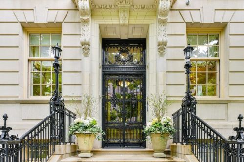 150 Beacon St, Boston, MA 02467 exterior