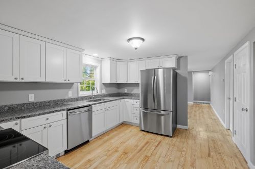 2 Highland Mountain Rd, Northfield, NH 03276 exterior