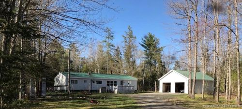 20 Amber Ln, Hudson, ME 04449 exterior