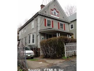 31 Frederick St, Waterbury, CT 06710 exterior