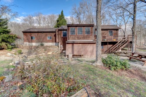 79 Kasacek Rd, North Windham, CT 06247 exterior