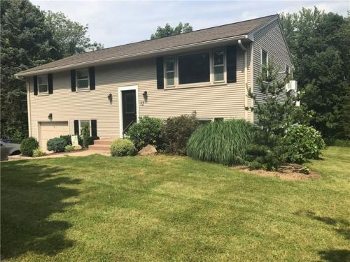 12 Meadow Rd, Manchester, CT 06043 exterior