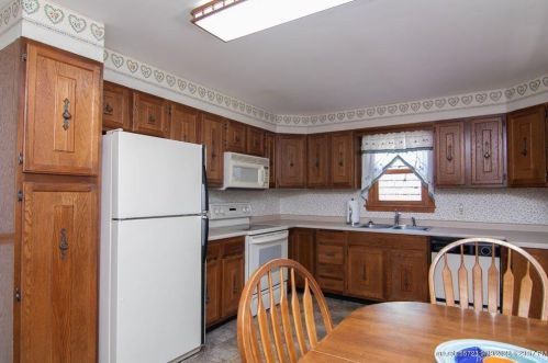 130 Martin Rd, Kittery, ME 03904 exterior