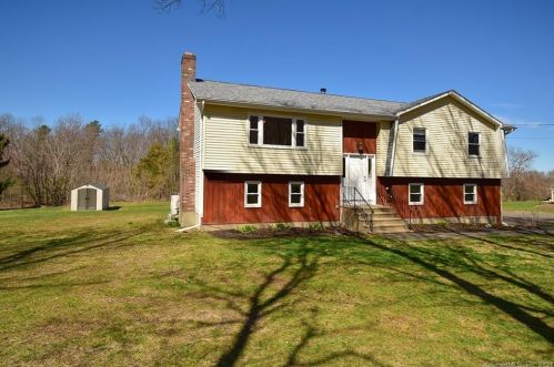 66 Kibbe Rd, Ellington, CT 06029 exterior