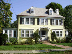 28 Wamesit Rd, Newton, MA 02468 exterior