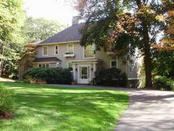33 The Ledges Rd, Newton, MA 02459 exterior
