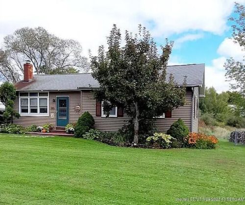 157 Raymond St, Pittsfield, ME 04967 exterior