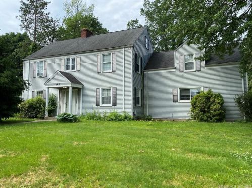 563 Bloomfield Ave, Bloomfield, CT 06002 exterior