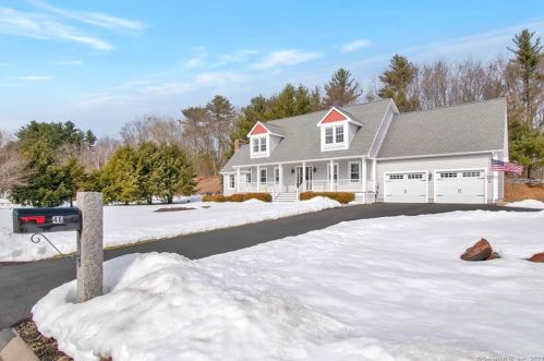 46 Horseshoe Ln, Somers, CT 06071 exterior