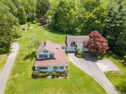 10 Old Marlborough Rd, East Hampton, CT 06424 exterior
