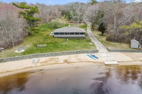 50 Bayberry Ln, Charlestown, RI 02813 exterior