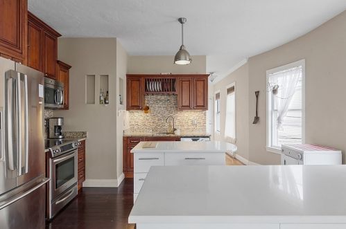 52 Providence St, Worcester, MA 01604 exterior