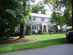 15 Country Club Rd, Newton, MA 02459 exterior