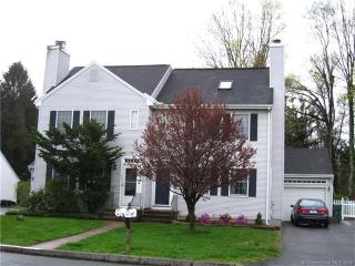 50 Rossetto Dr, Manchester, CT 06042 exterior