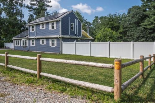 2 Norton Ave, Easton, MA 02375 exterior
