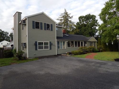 7 Hathaway Rd, Wilmington, MA 01887 exterior