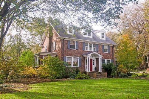 24 Dean Rd, Weston, MA 02493 exterior