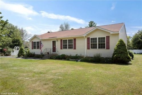 11 Ruth Ave, Norwich, CT 06351 exterior