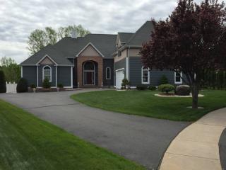 67 Raspberry Hl, Kensington, CT 06037 exterior