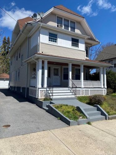 106 Savoy St, Bridgeport, CT 06606 exterior