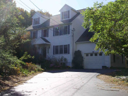 31 Bartlett Ter, Newton, MA 02459 exterior