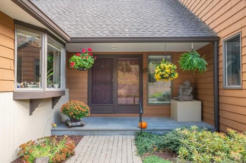 24 Wyndcliffe Park, Bloomfield, CT 06002 exterior