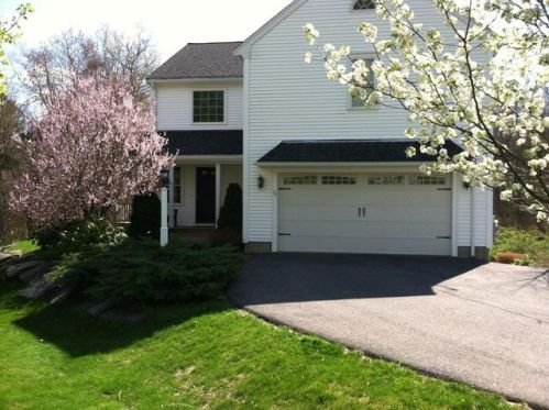 27 Brian Rd, East Bridgewater, MA 02324 exterior