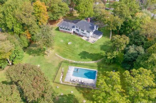 36 Deacons Way, New-Canaan, CT 06840 exterior