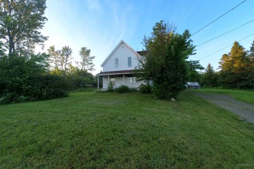 925 Washburn Rd, Washburn, ME 04786 exterior