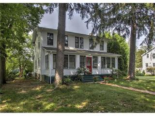 114 Maple St, Milford, CT 06460 exterior